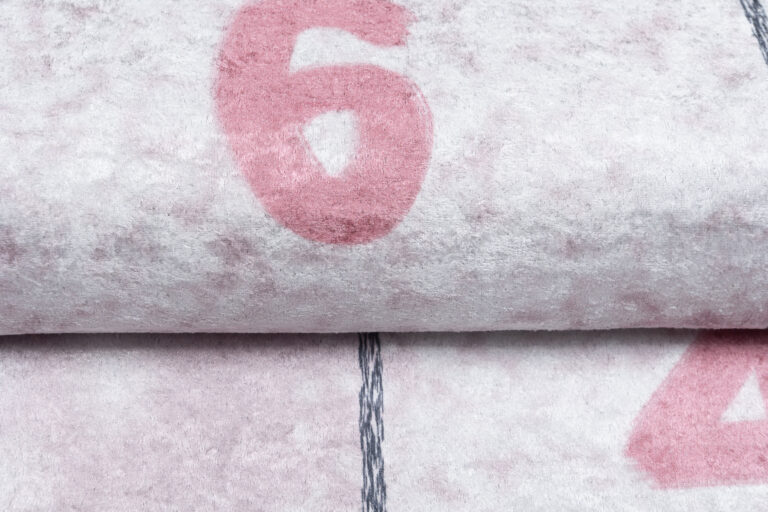 Teppich Emma Kinderzimmer Rosa Hasen Himmel und Hölle