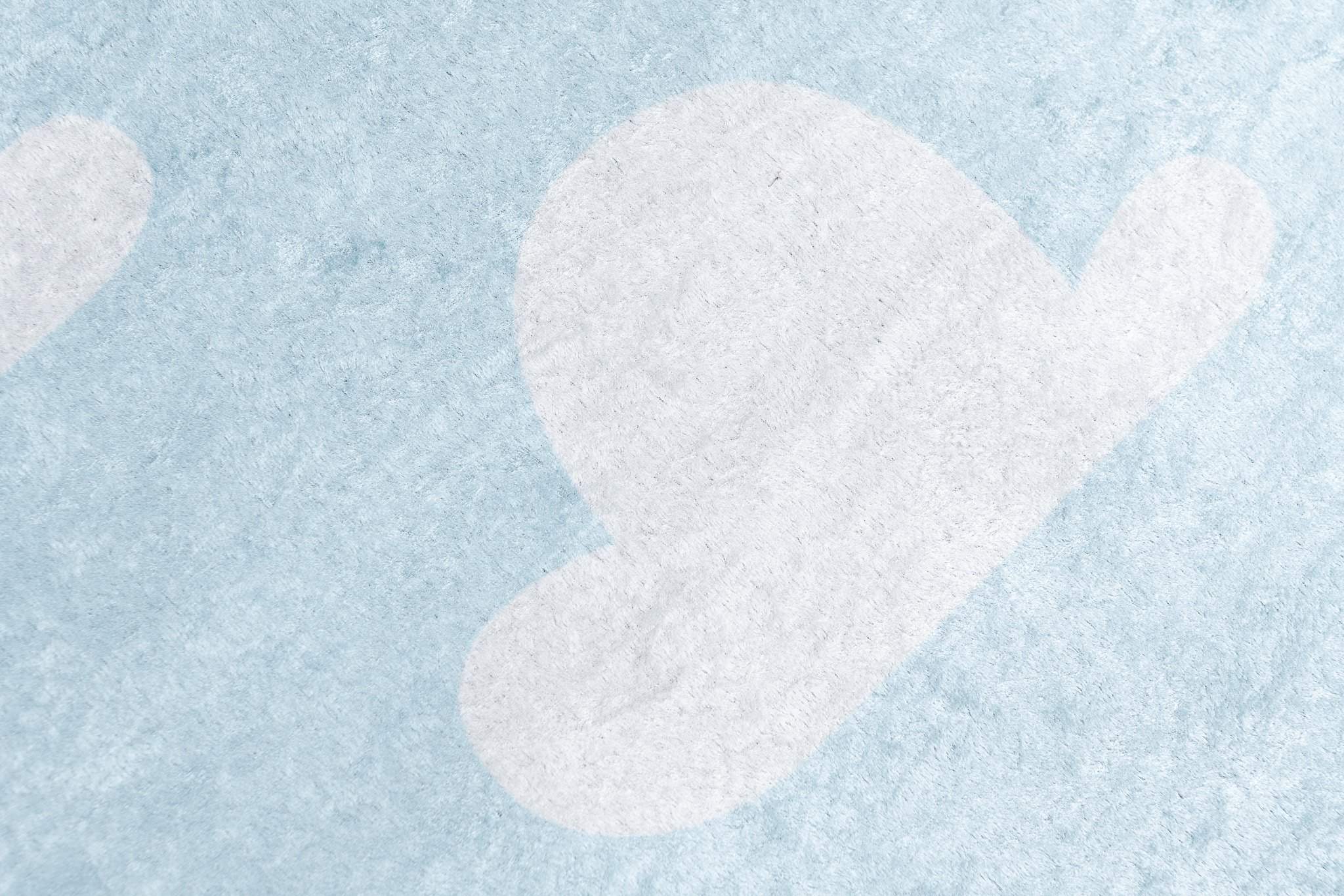 Teppich Emma Kinderzimmer Hellblau Wolken Rutschfest