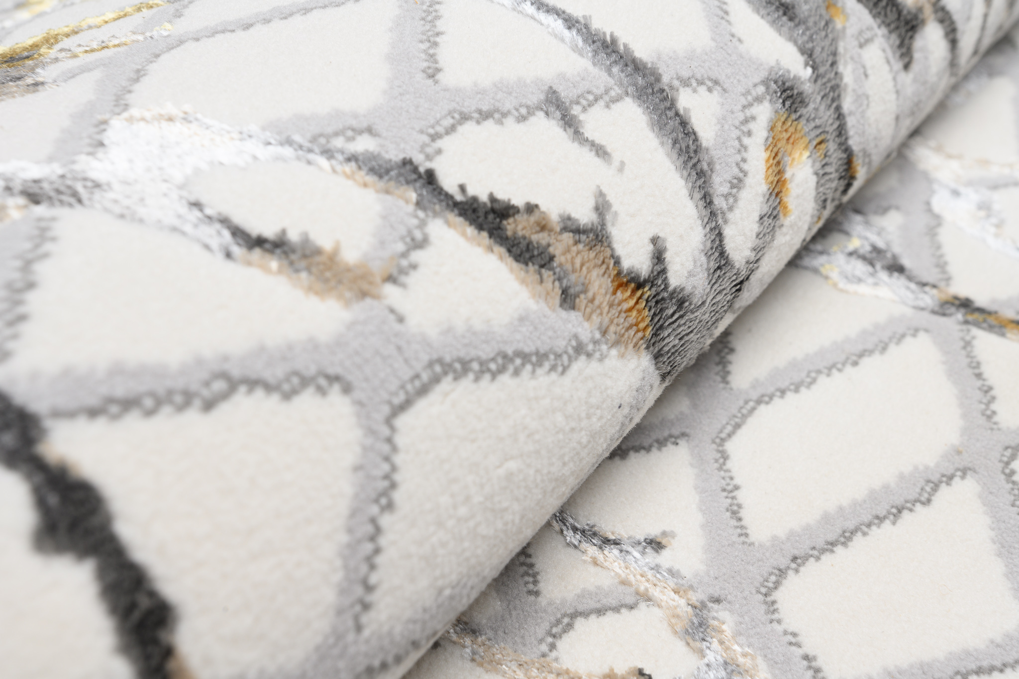 Teppich Golden Creme Gold Grau Schlangenleder Motiv